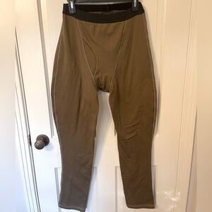Military grade waffle thermal layer bottoms men’s Medium Regular